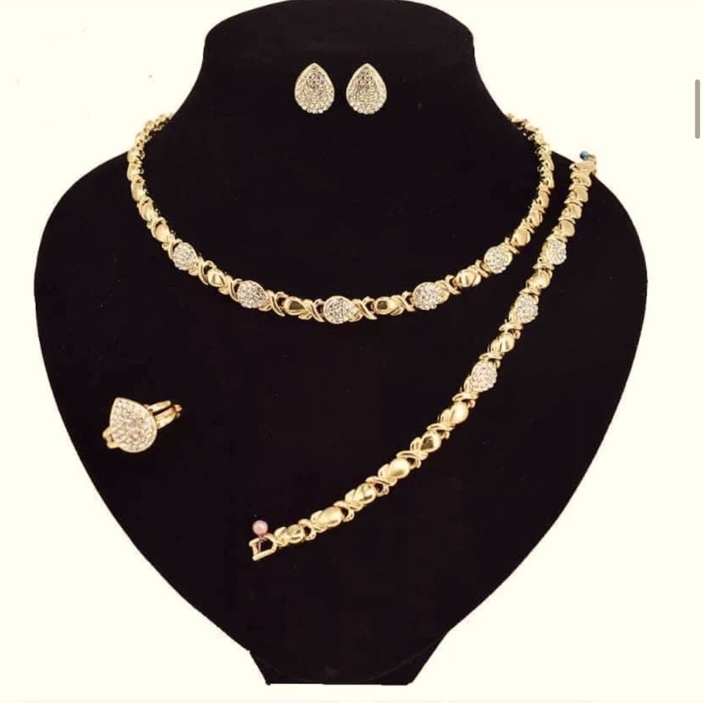 Women Tear Drop Jewelry Set